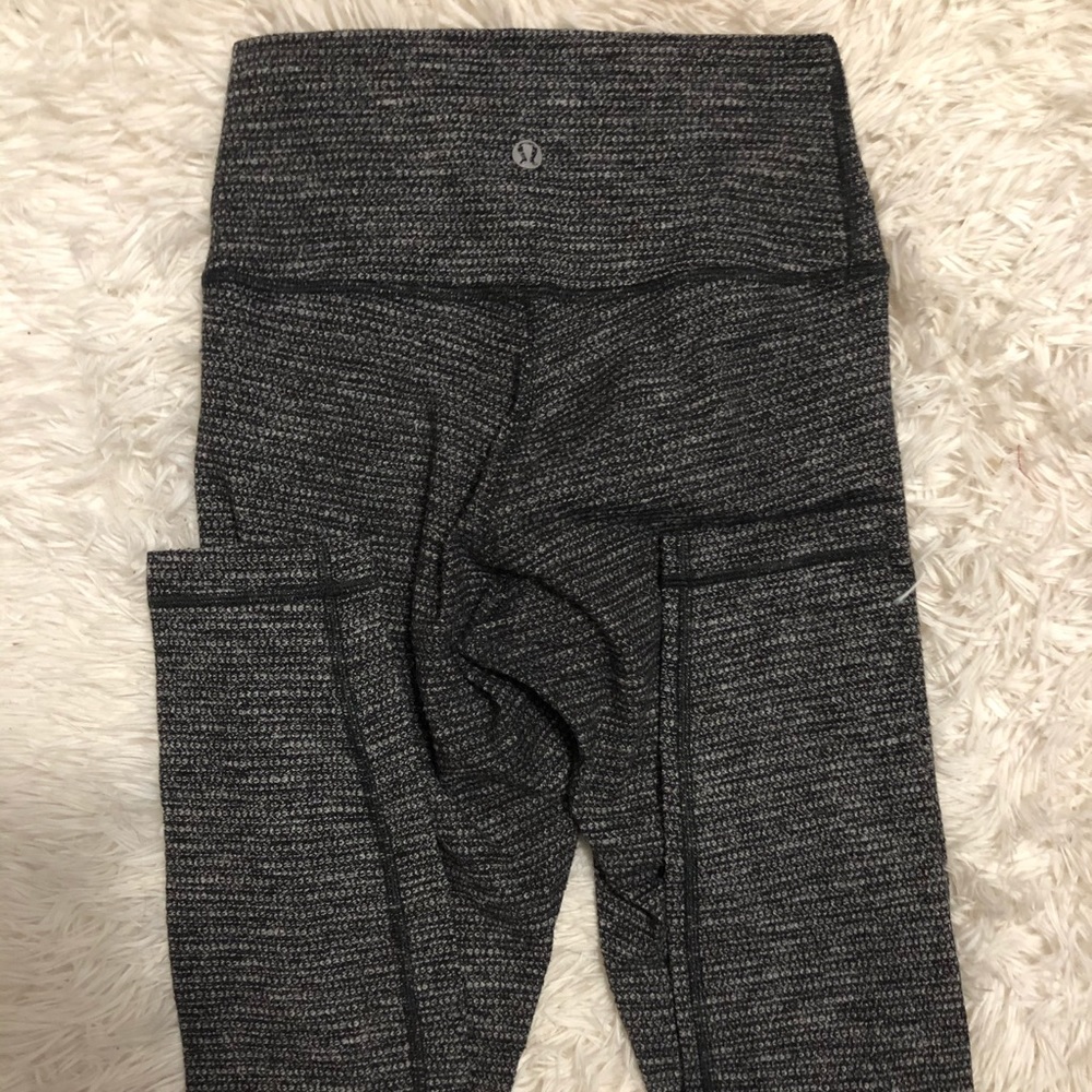 lululemon high rise winder under leggings